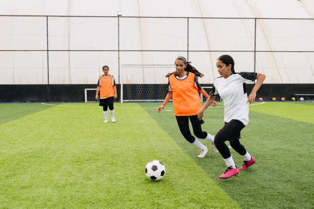 国际局势下 国际局势下